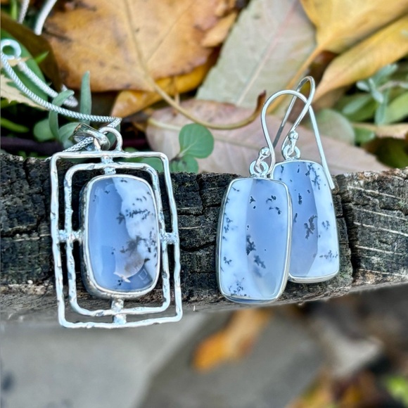 SET! Merlinite Dendritic Opal Necklace & Earrings - Picture 4 of 13